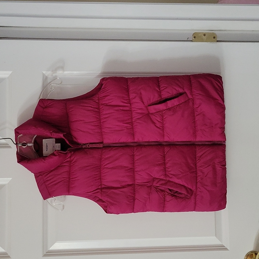 Old Navy kids puffer vest - Picture 1 of 6